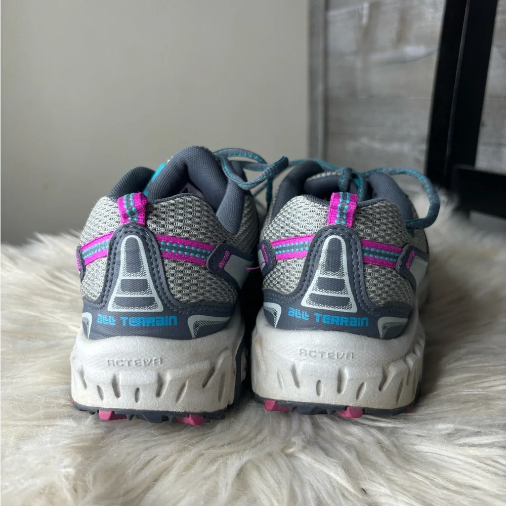 New Balance grey V8 running athletic walking shoes womens 9 - Picture 3 of 6